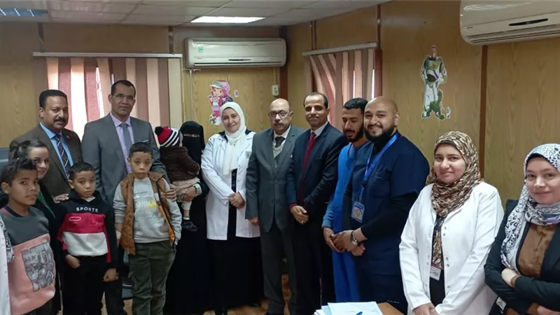 وكيل وزارة الصحة بأسيوط يفتتح الوحدة العلاجية والمعمل المرجعى