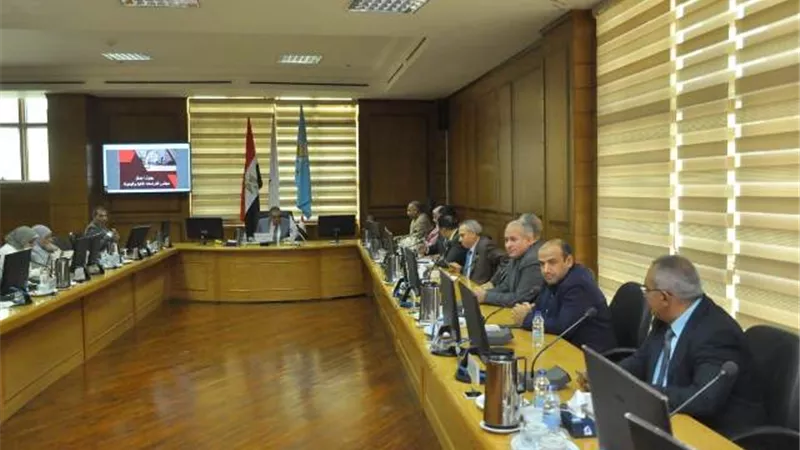 رئيس جامعة كفرالشيخ يترأس اجتماع مجلس الدراسات العليا