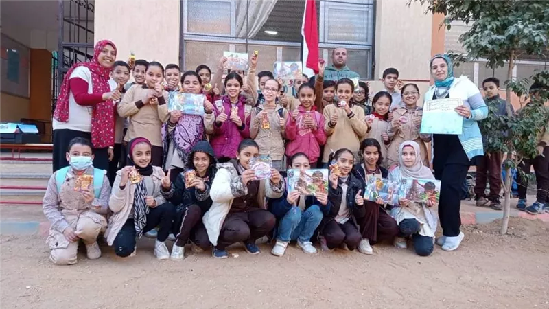 تكريم الطلاب المجتهدين دراسياً في الخانكة