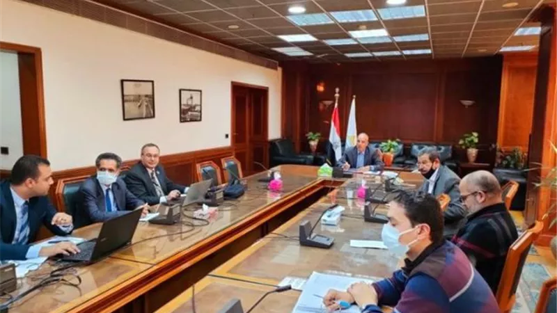وزير الري يستعرض الموقف التنفيذي لمشروعات حماية الشواطئ