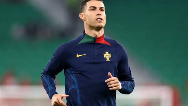 كريستيانو رونالدو يصل السعودية للتفاوض مع النصر