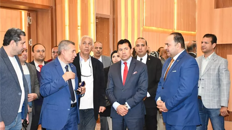 وزير الشباب: نادي النادي بشيراتون يمثل إضافة قوية للمنشآت الرياضية