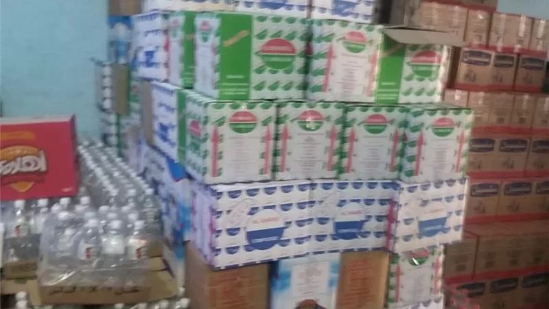 ضبط كميات من السلع الغذائية بمخزن غير مرخص بقنا