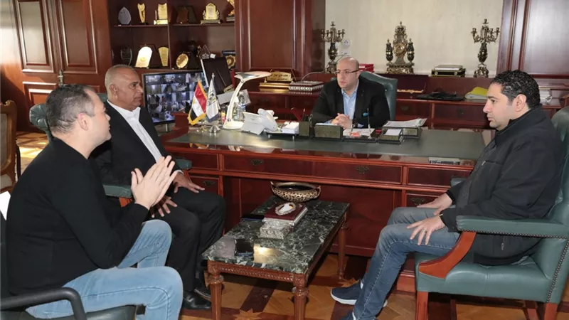 محافظ بني سويف يبحث تكثيف حملات الرقابة على الأسواق