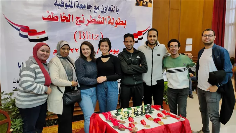 المنشاوي يهنئ الطلاب الفائزين بالمراكز الأولى في بطولة الشطرنج