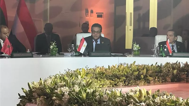 وزير الصحة:النمو السكاني يزيد من صعوبة القضاء على الفقر وسوءالتغذية