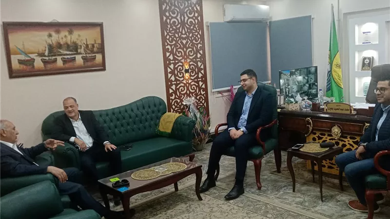 مدير تعليم الإسماعيلية يستقبل النواب ويبحث التعاون المشترك