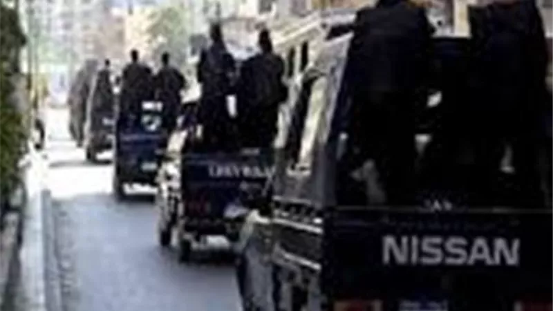 قبل احتفالات الكريسماس الأمن العام يداهم أوكار الكيف ويضبط 32 تاجر