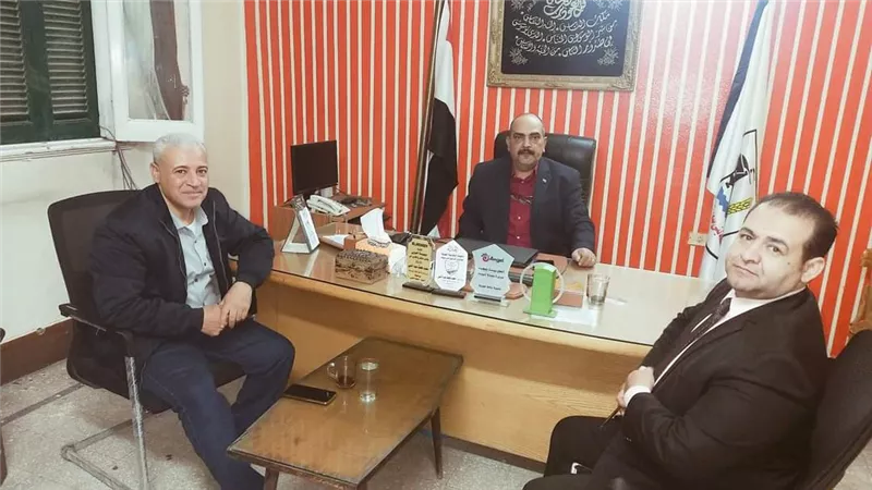سلع بأسعار مخفضة للعاملين بالقوى العامله في بنى سويف