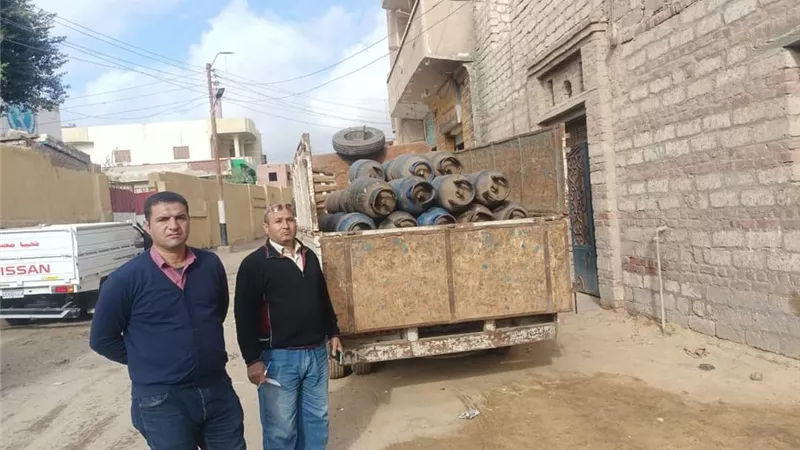 ضبط سيارة محملة بأسطوانات البوتاجاز باهناسيا قبل تهريبها للفيوم