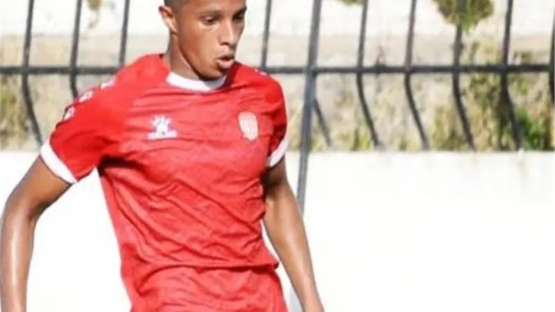 احمد عيد يحرز الهدف الاول للاتحاد السكندرى فى مرمى سيراميكا