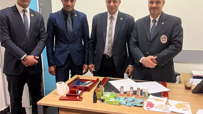 ضبط راكب بحوزته كمية من المواد والأقراص والزيوت والبذور المخدرة