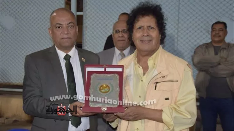 المنسق السابق للعلاقات الليبية المصرية يزور نادى قارون الرياضى