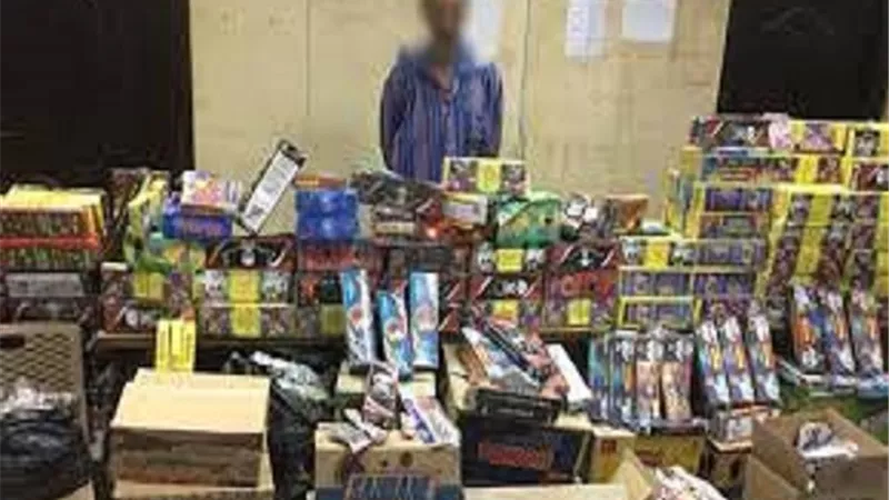 سقوط تاجر بـ كمية من الألعاب النارية في القاهرة