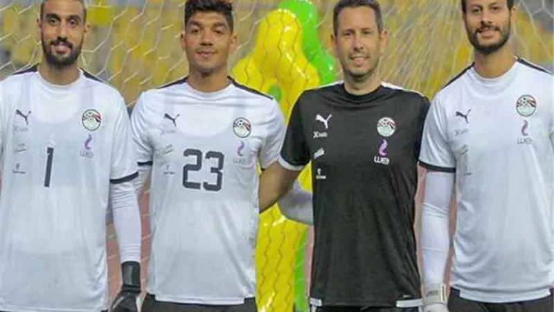 رجّع 8 ملايين مقدم التعاقد.. رئيس الزمالك يفتح النار على الشناوى