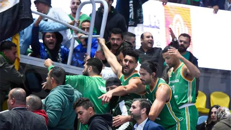 مدير صالة حسن مصطفى يكشف كواليس إنهيار مدرج جماهير الاتحاد