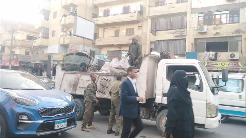 رفع ١٩٠٤ طن مخلفات وأتربة وقمامة خلال أسبوع بالأقصر