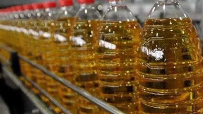 السلع التموينية تطرح مناقصة لتوريد 4 آلاف طن زيت