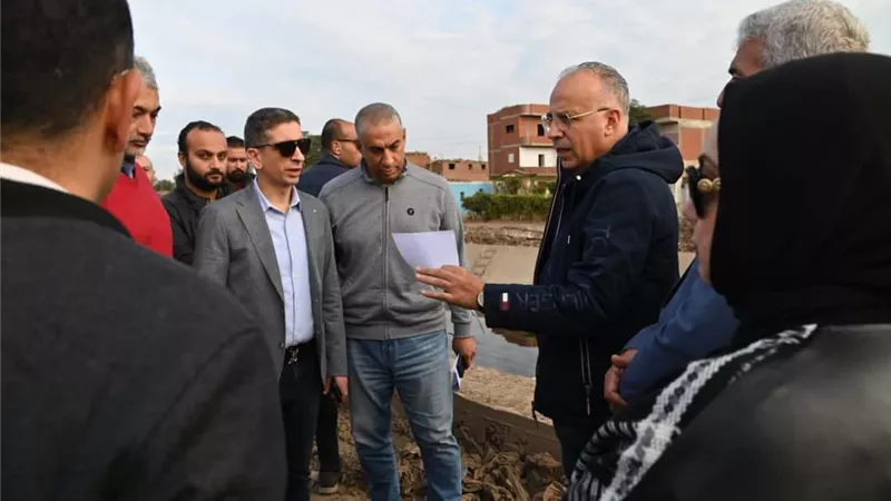 سويلم يوجه مسئولى الري بمتابعة حالة الترع والمصارف بالمنوفية
