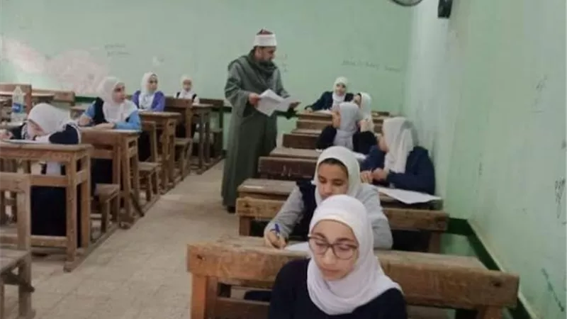 الهدوء يخيم على امتحانات النقل بمعاهد الشرقيةالأزهرية