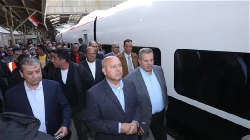 وزير النقل: الانتهاء من تجديد خدمات السكك الحديد بالكامل خلال 2024