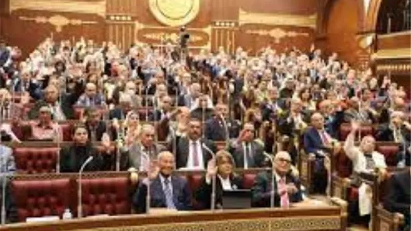 عبد الرزاق يفتتح أعمال الجلسة العامة للشيوخ