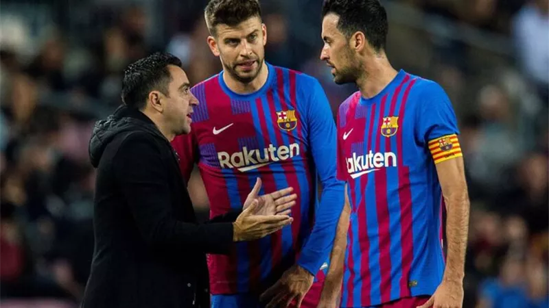 7 لاعبين يقتربون من الرحيل عن برشلونة مجانا