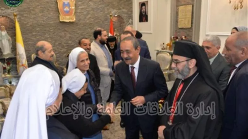 محافظ الإسماعيلية يُهنئ الأقباط الكاثوليك بعيد الميلاد المجيد