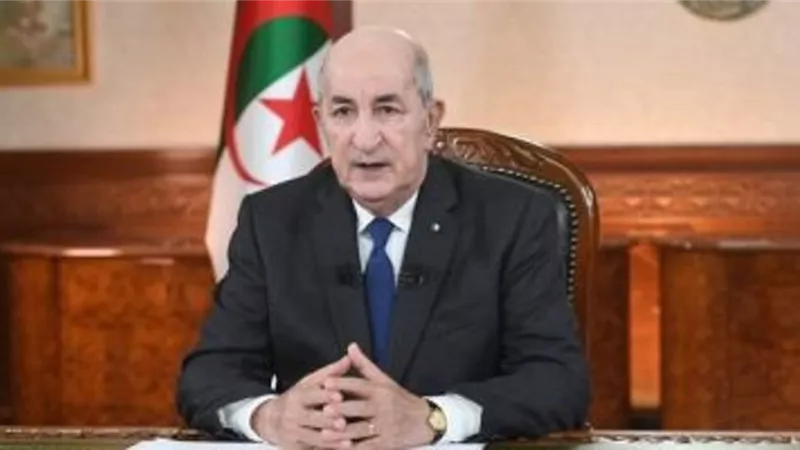 الرئيس الجزائرى يوقع على قانون المالية 2023 عقب إقراره من البرلمان