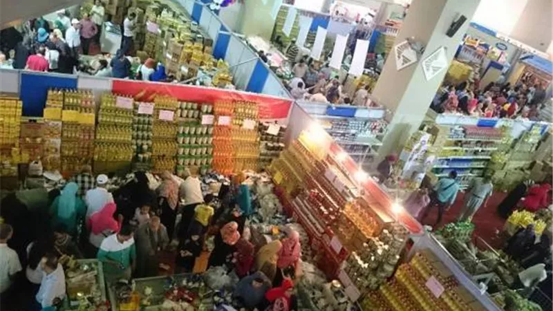 متحدث الوزراء يكشف موعد افتتاح معارض أهلاً رمضان لطرح السلع المخفضة.. فيديو