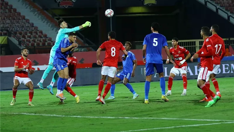عادل عبدالرحمن: الاهلي محتاج 2 محترفين سوبر بأسرع وقت