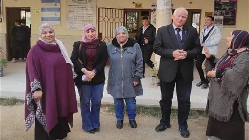 مدير التعليم الفني بالقليوبية يتابع البرنامج التدريبي للجدارات
