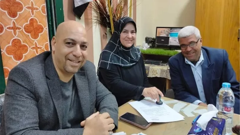 وكيل الشباب والرياضة بالقليوبية يحيل المقصرين فى العمل للتحقيق