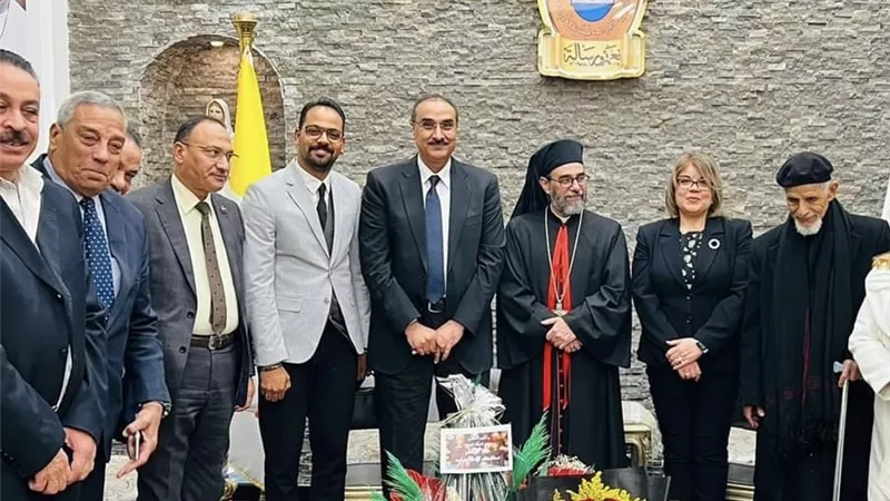 الشعب الجمهورى بالاسماعيلية يقدم التهنئة بعيد الميلاد المجيد