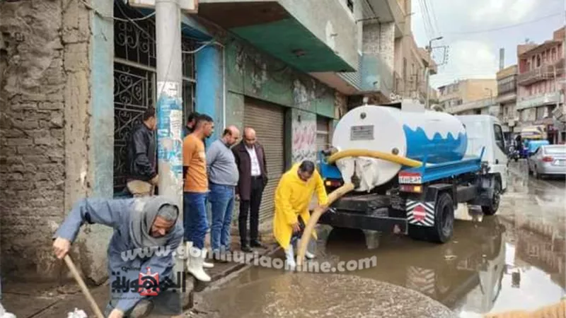 المحاسب مجدى رياض يتابع شفط المياه ورفع أثار الامطار ببركة السبع