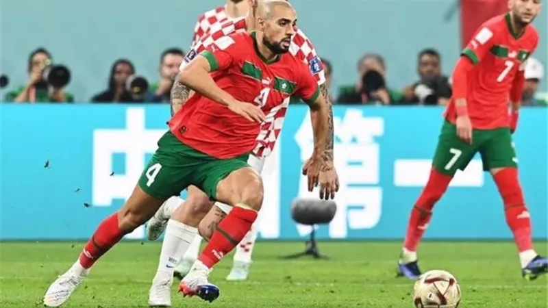 عرض ليفربول لأمرابط يغري فيورنتينا