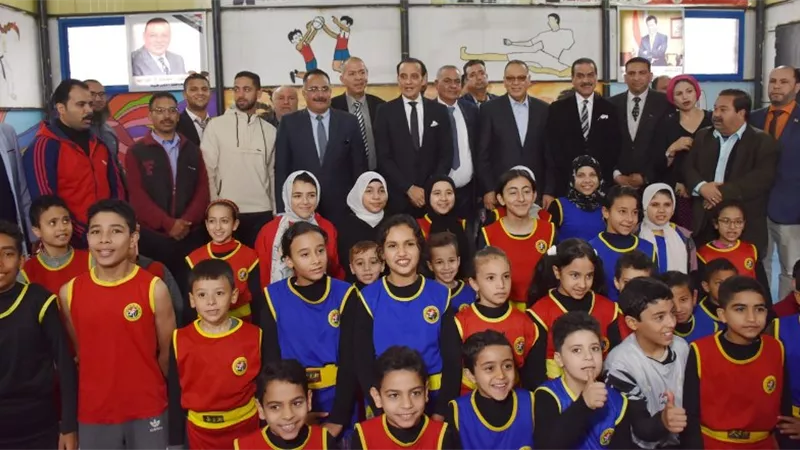 أتوبيس لنقل المرضى لمركز الغسيل الكلوي بقرية الغار مجانا
