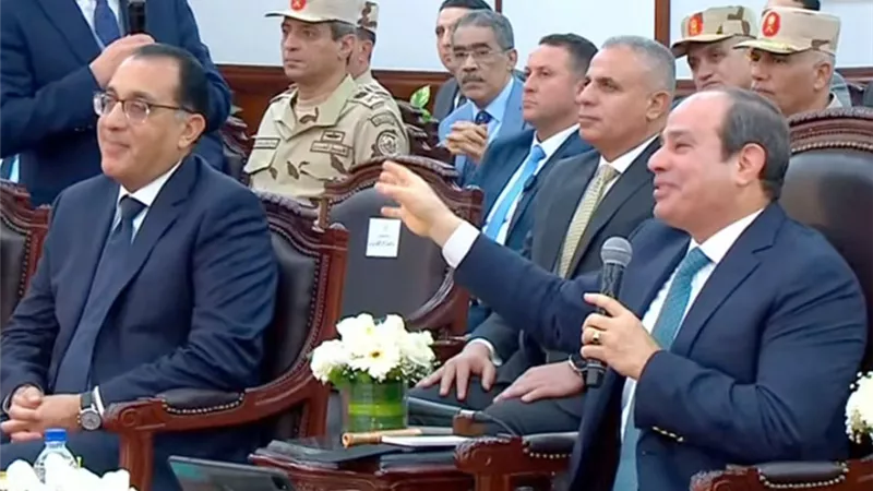 فيديو.. افتتاح الرئيس السيسي مصنعي إنتاج الغازات ومحطة توليد الطاقة الثلاثية بأبو رواش