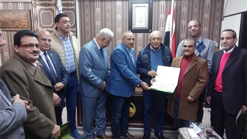 مستقبل وطن أسيوط تكرم العامل المثالى من ذوى الهمم..صور