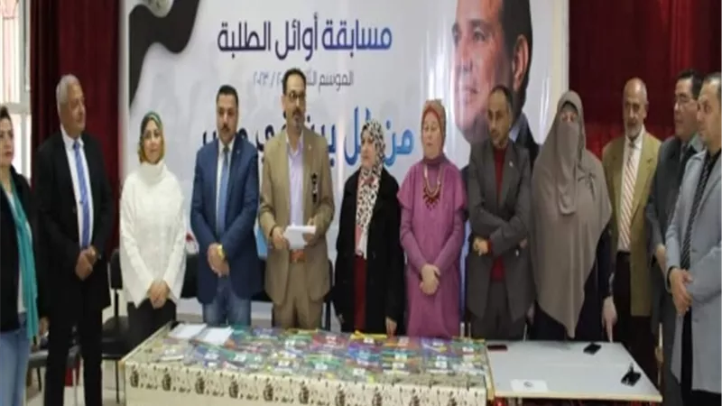 تكريم اوائل الطلبة بتعليم العبور بالتعاون مع 