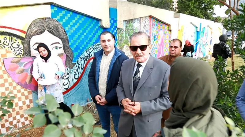محافظ كفر الشيخ يشيد بطالبات التربية النوعية