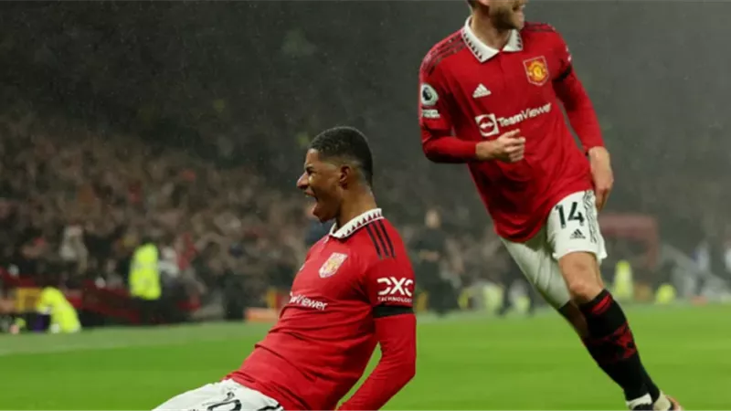 راشفورد يهز الشباك مجددا ويونايتد يفوز بثلاثية على نوتنجهام