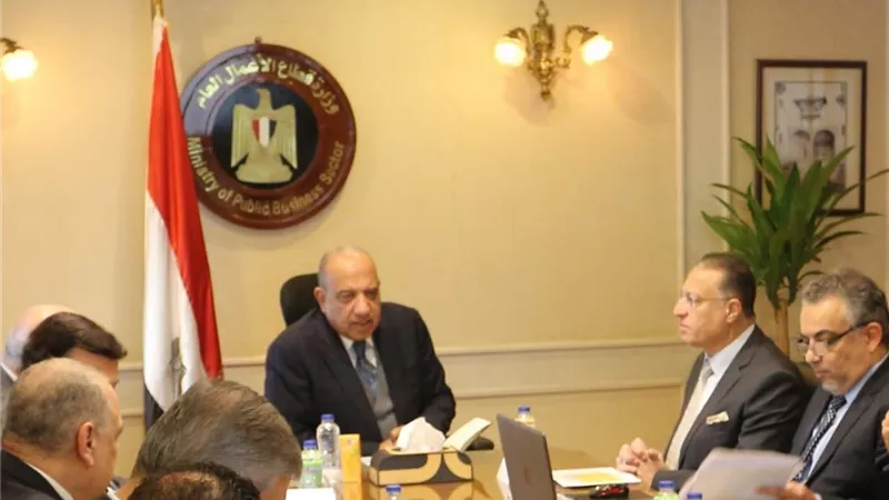 عصمت: خطة متكاملة لزيادة الصادرات وتوطين الصناعة وخفض النفقات