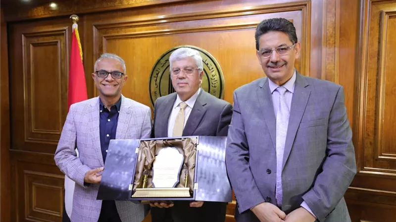 عاشور يستقبل وفد رابطة العلماء المصريين في أمريكا الشمالية وكندا