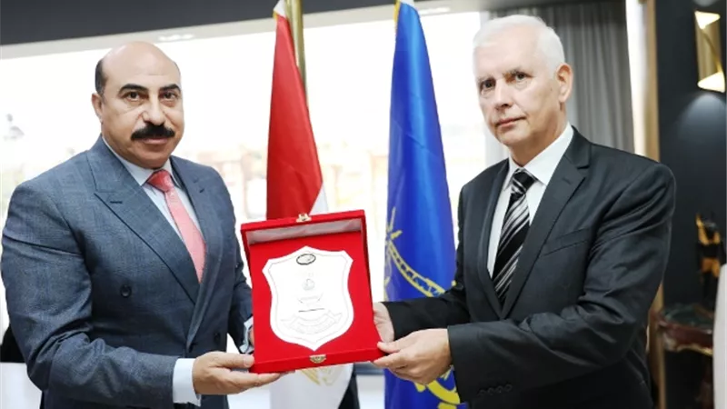 محافظ أسوان يستقبل سفير البوسنة والهرسك