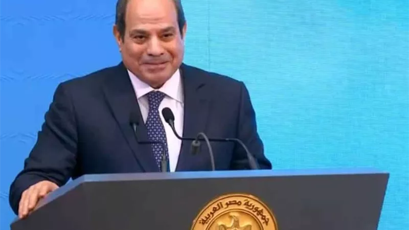 السيسي:يكلف صندوق القوات المسلحة بتوفير ٥٠٠ مليون جنيه لصندوق ذوي الهمم