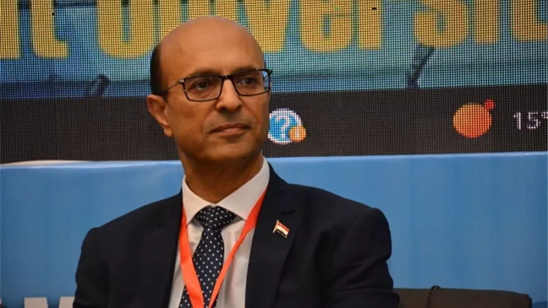 وزيرالتعليم العالى الأسبق يشارك فى مؤتمرالـ33 لكلية الطب
