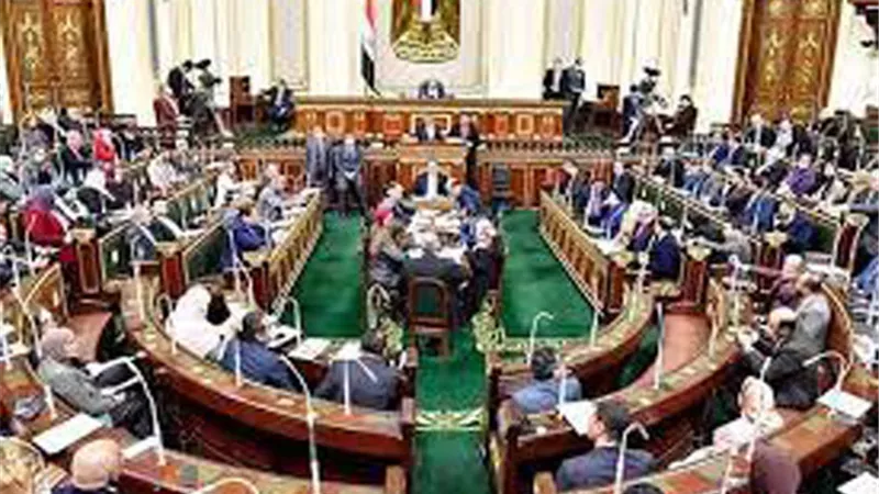 لجنة التعليم تطلب: منع تحصيل المصروفات الدراسية بالدولار