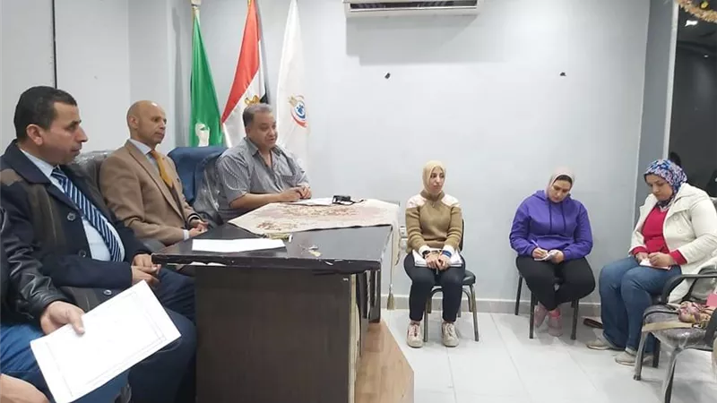 مسعود يجتمع بمديري المستشفيات ومسئولي التعاقدات بصحة الشرقية