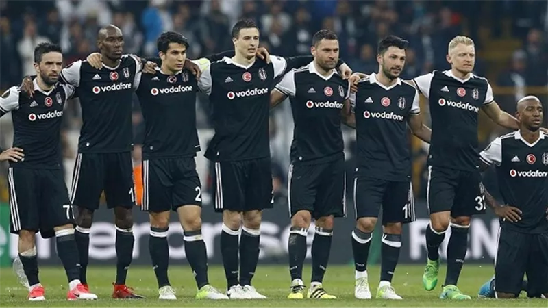 بشكتاش ضد أضنة ديمرسبور.. مواعيد مباريات الدورى التركى اليوم